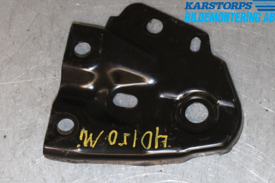 Volvo XC60 14-17 Travers Feste
