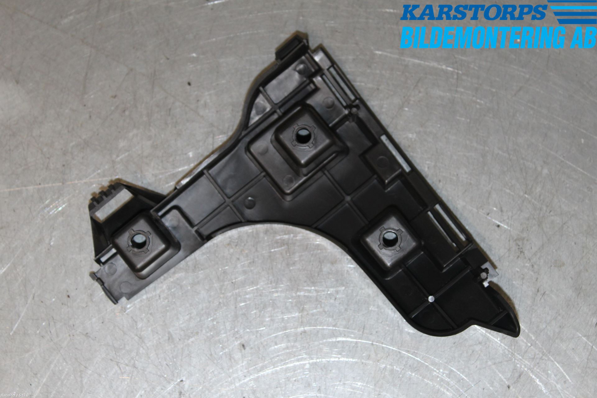 Volvo XC60 14-17 Støtfangerfeste Bak Venstre