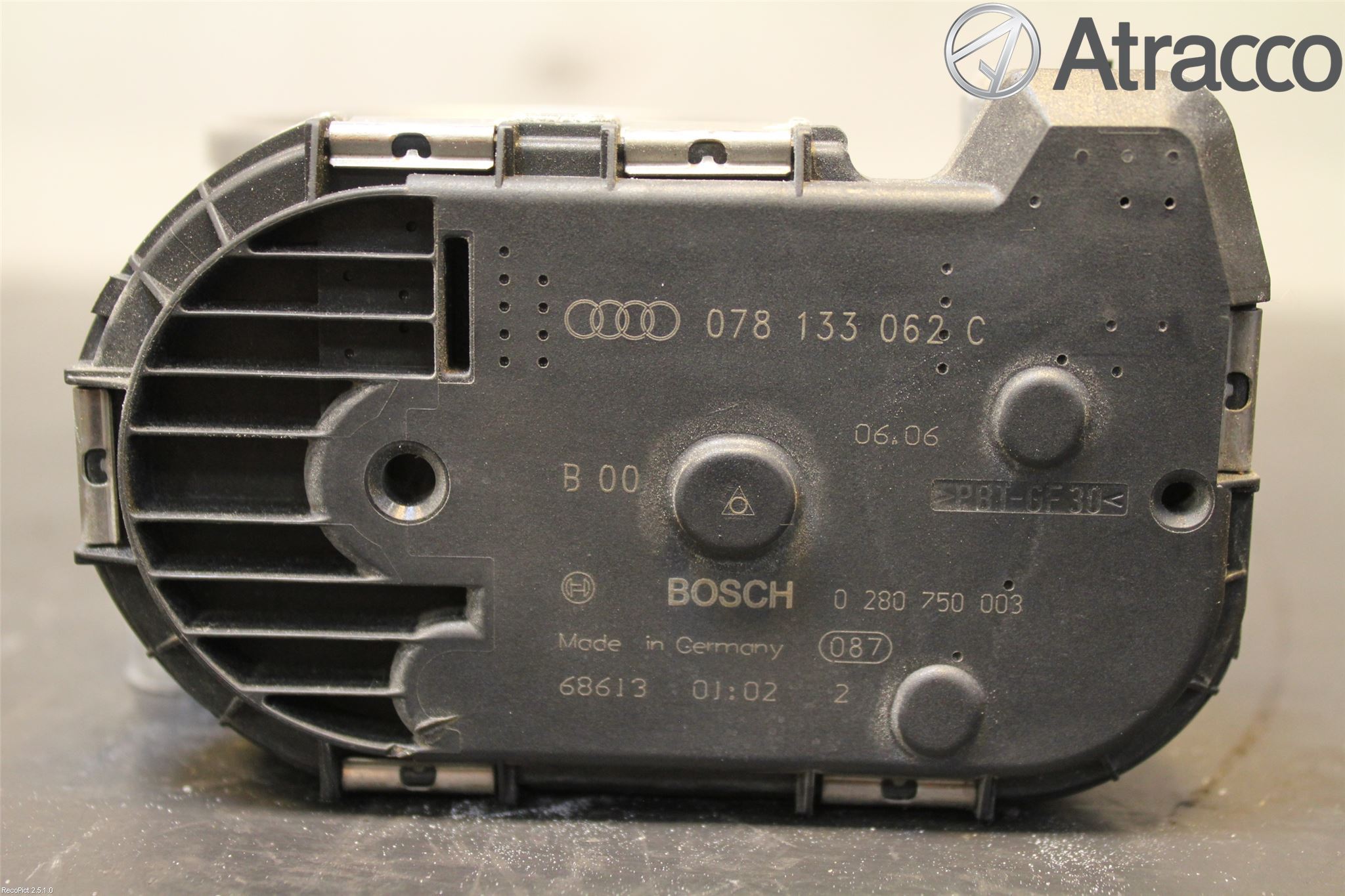 Audi A8/S8 4E  02-09 Inns Spjeldhus