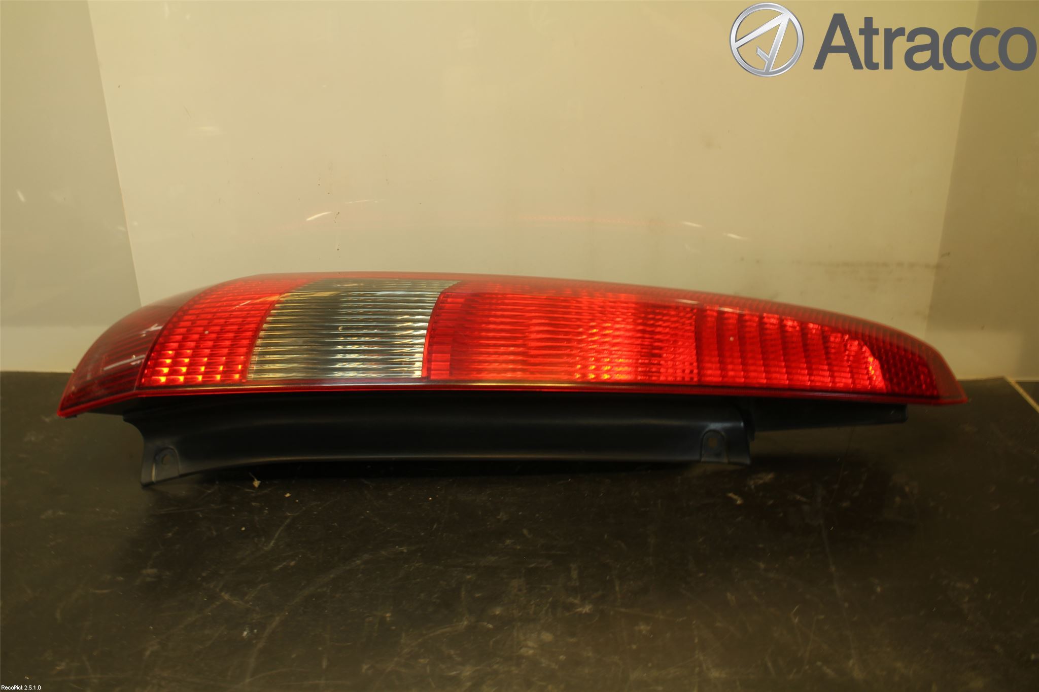 Ford FIESTA     02-05 Baklykt Venstre