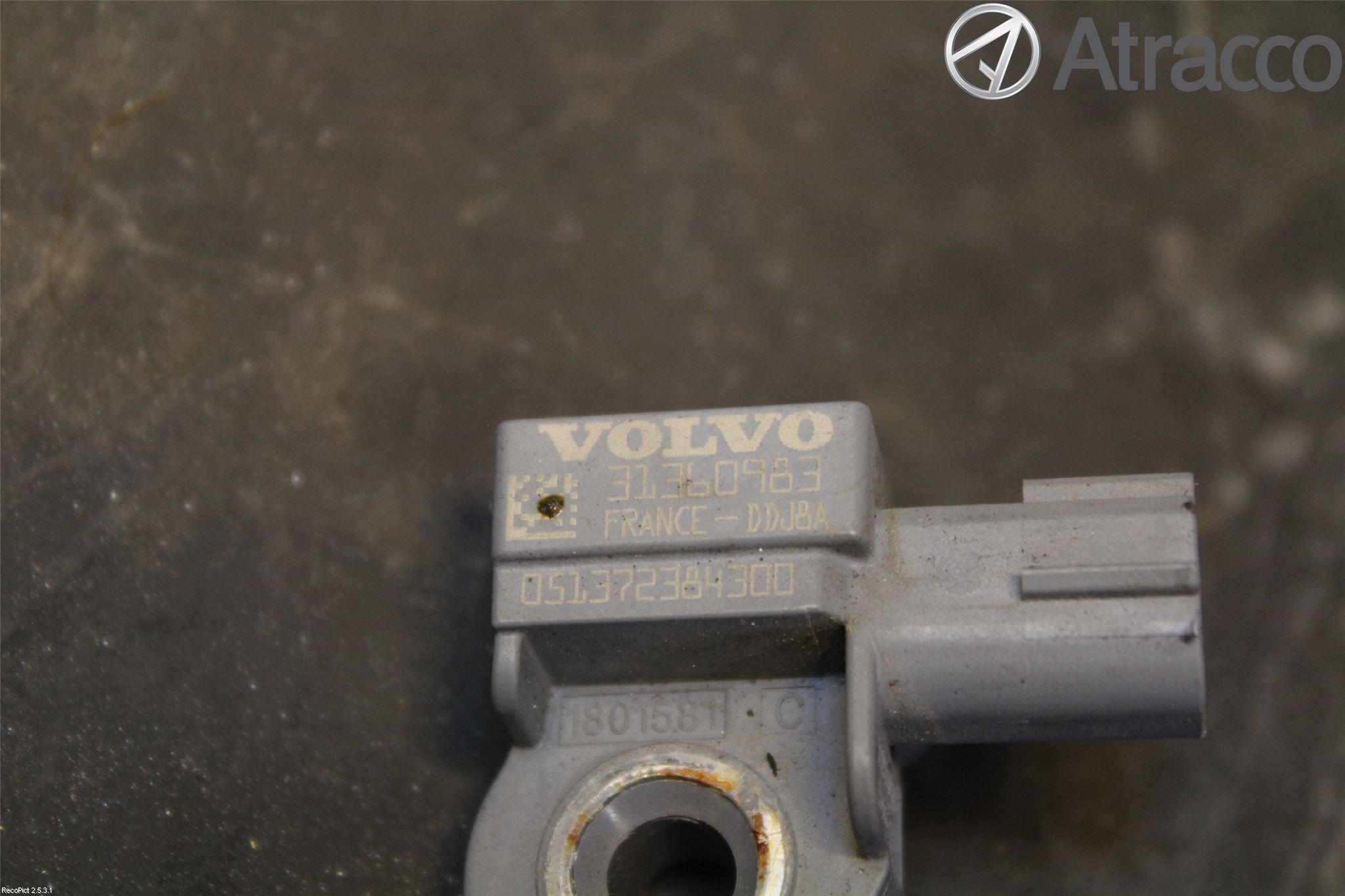 Volvo V40 12-19 Sensor Parkering Front