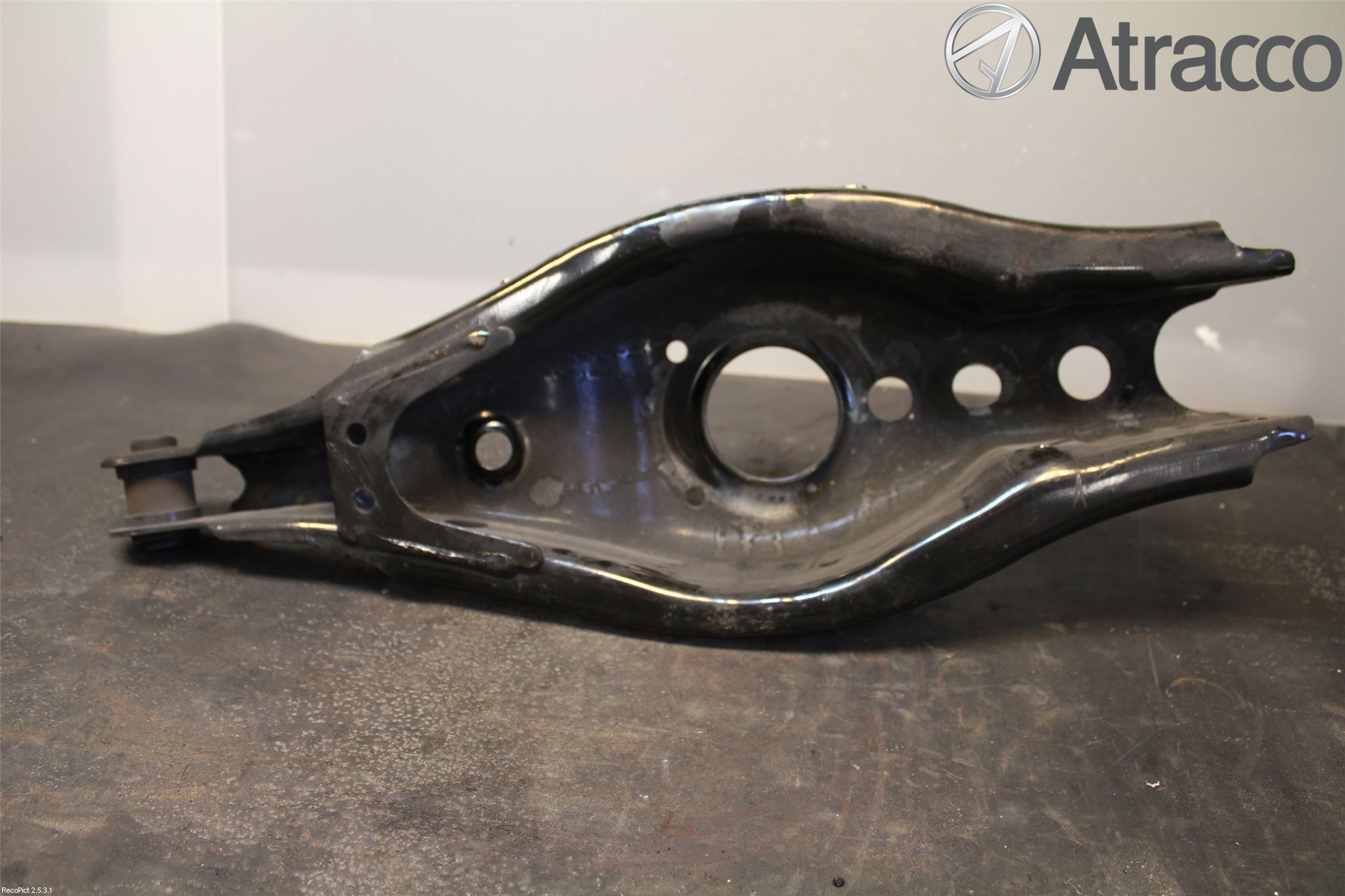 Toyota AURIS 13-19 Bærearm Bak Høyre
