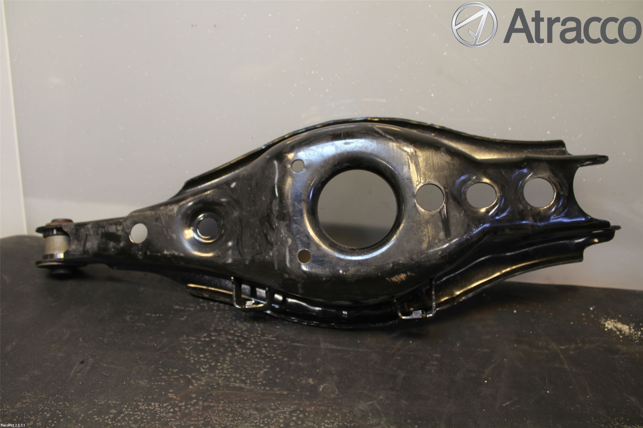 Toyota AURIS 13-19 Bærearm Bak Høyre