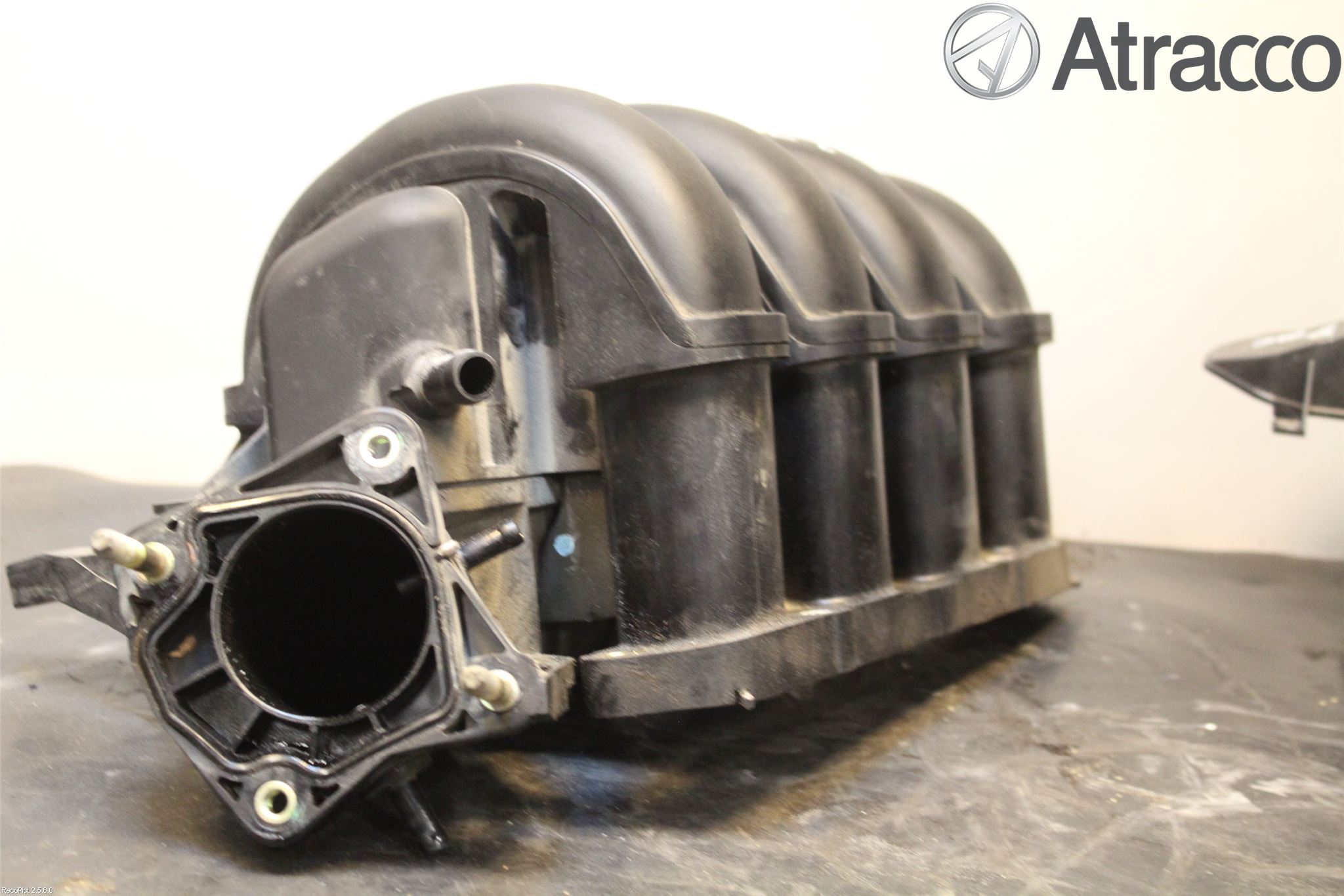 Toyota AVENSIS 98-02 Innsugningsmanifold