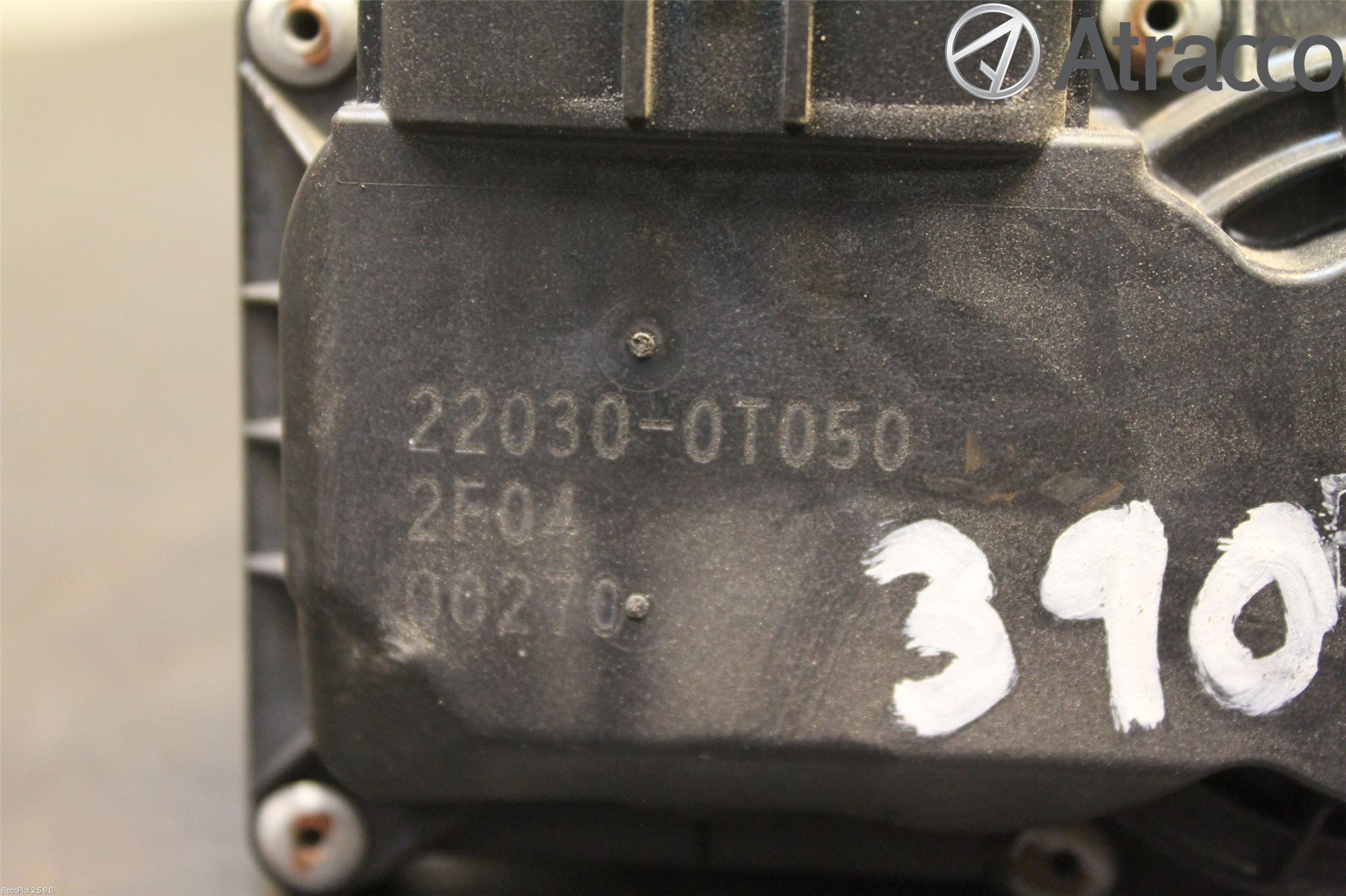 Toyota AURIS 10-12 Inns Spjeldhus