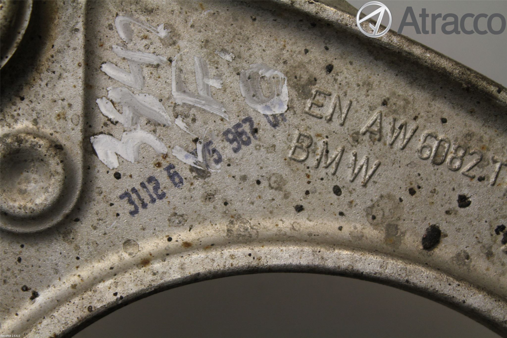 BMW 5 F10/F11/F18 09-17 Bærearm Foran Høyre Øvre