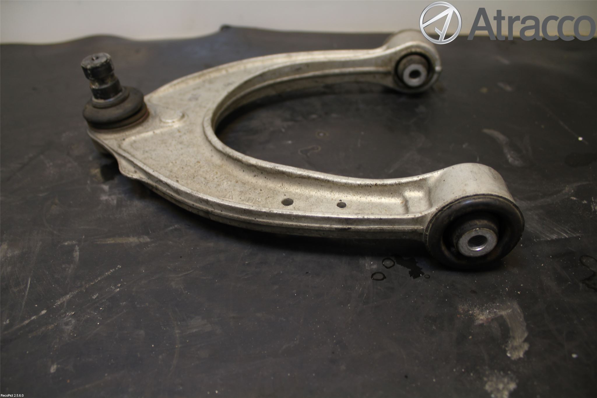 BMW 5 F10/F11/F18 09-17 Bærearm Foran Høyre Øvre