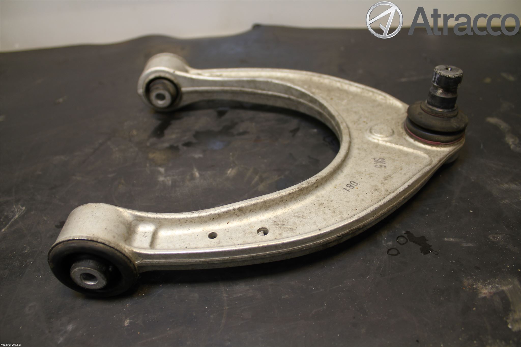 BMW 5 F10/F11/F18 09-17 Bærearm Foran Høyre Øvre