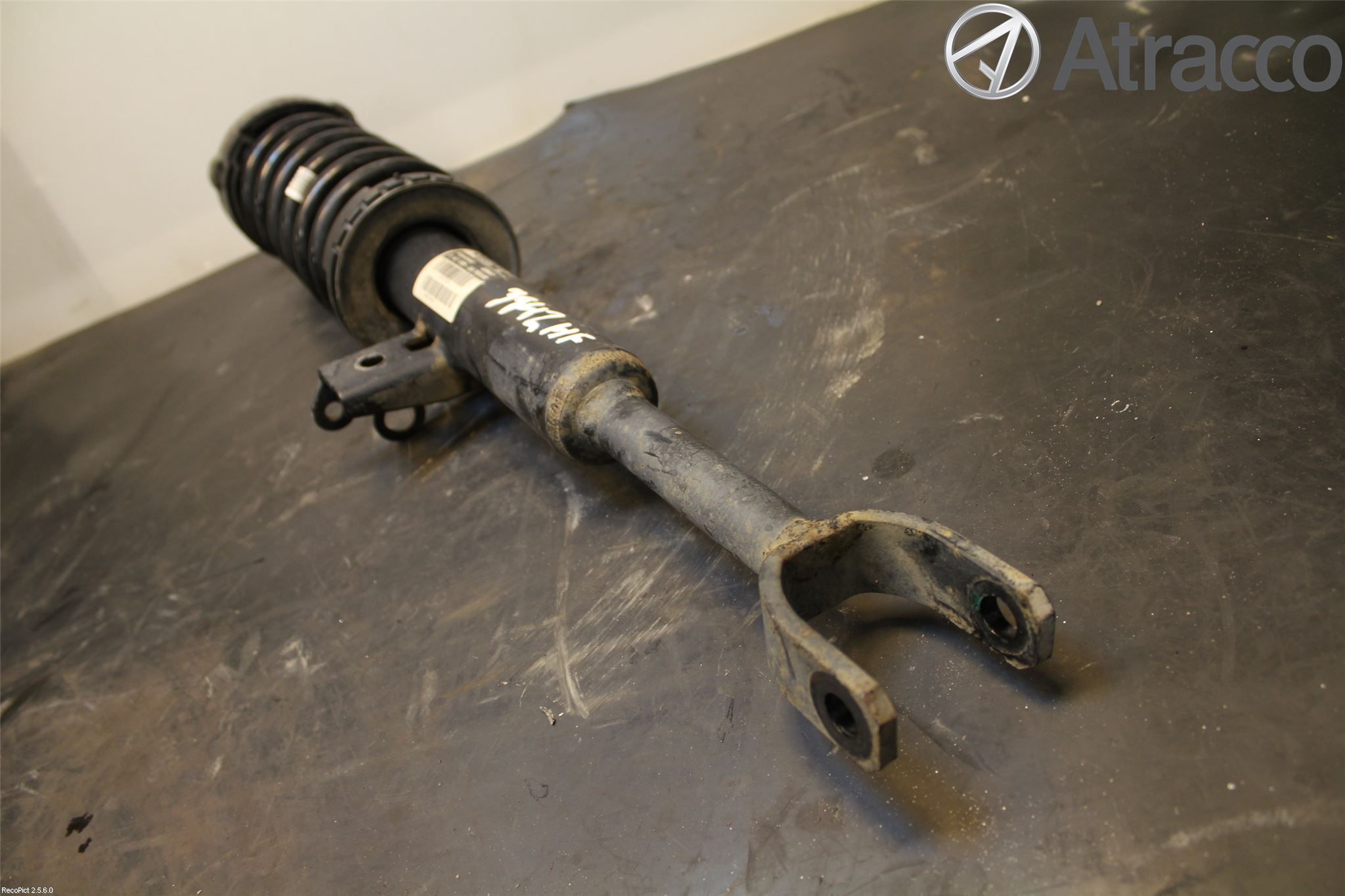 BMW 5 F10/F11/F18 09-17 Fjærbein Foran Høyre