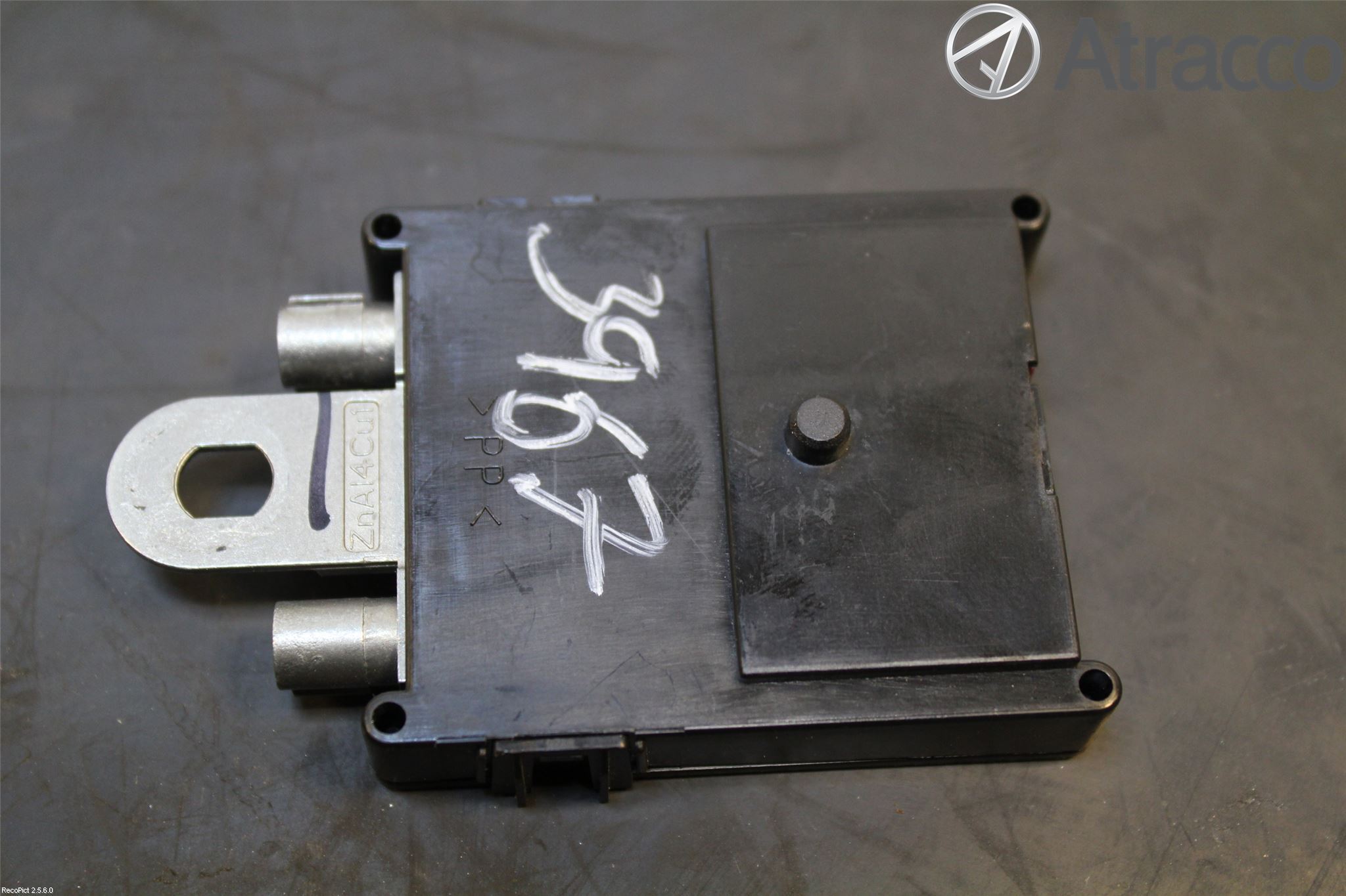 Mercedes-Benz MB ML (W164) 05-11 Stereo Antenneforsterker