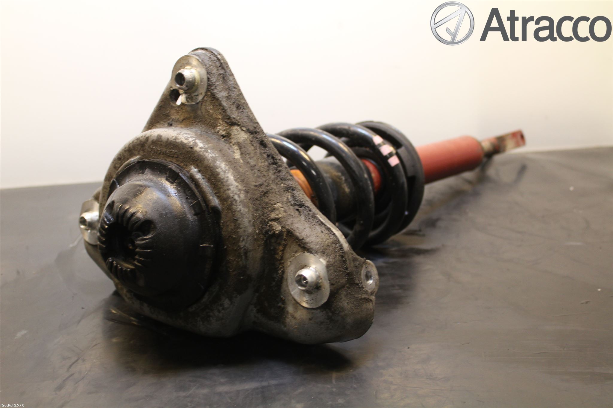 Audi A6/S6     05-11 Fjærbein Foran Høyre