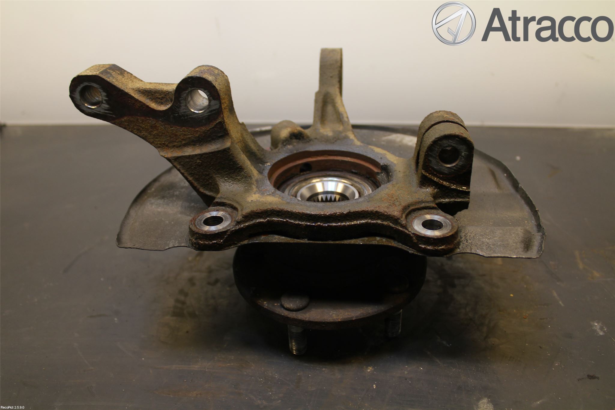 Mitsubishi OUTLANDER 13-21 Spindel Hf