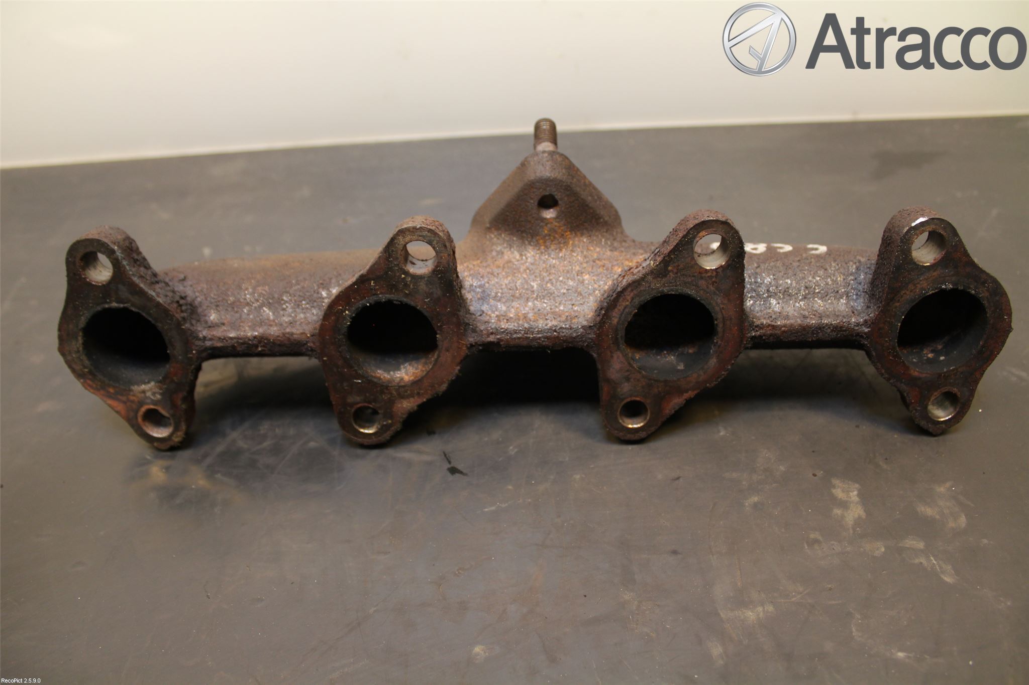 Toyota DYNA 150 Eksosmanifold