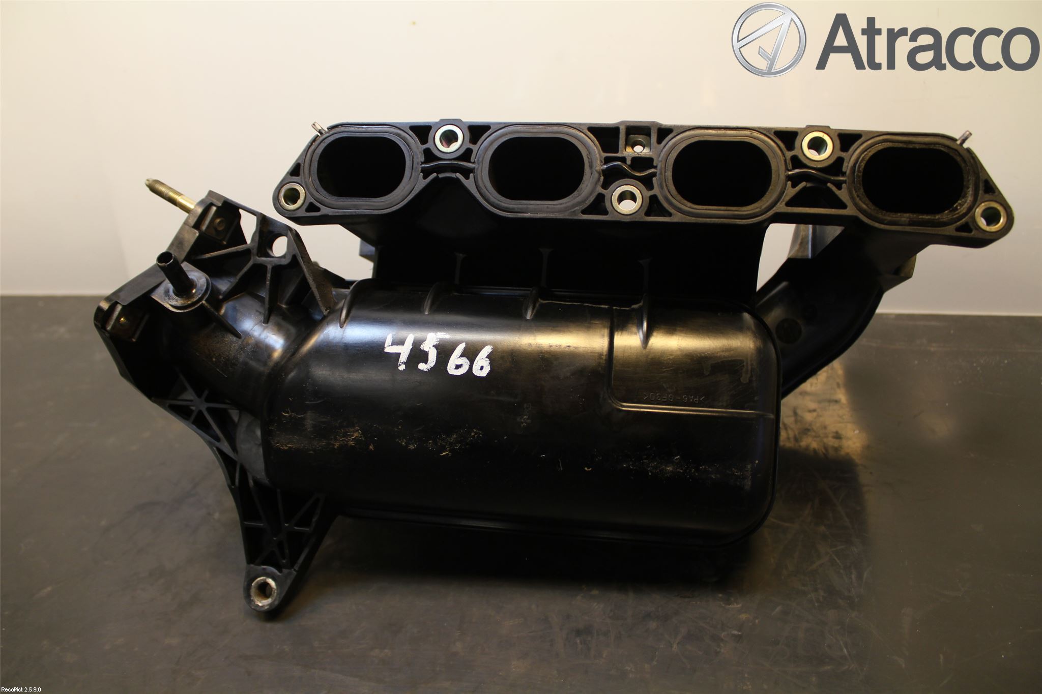 Toyota AVENSIS 98-02 Innsugningsmanifold