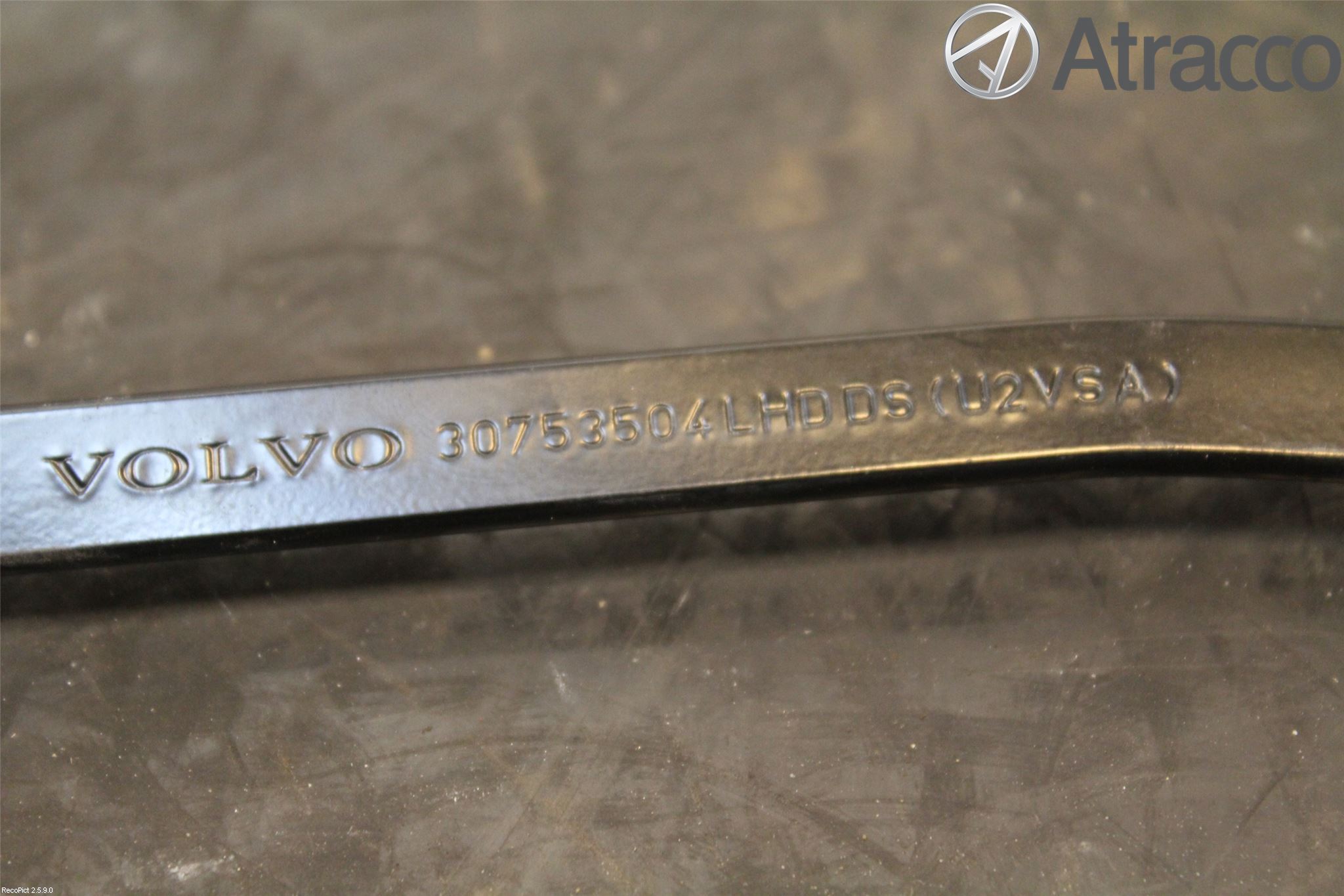 Volvo S60 11-13 Viskerarm-Armer Frontrute