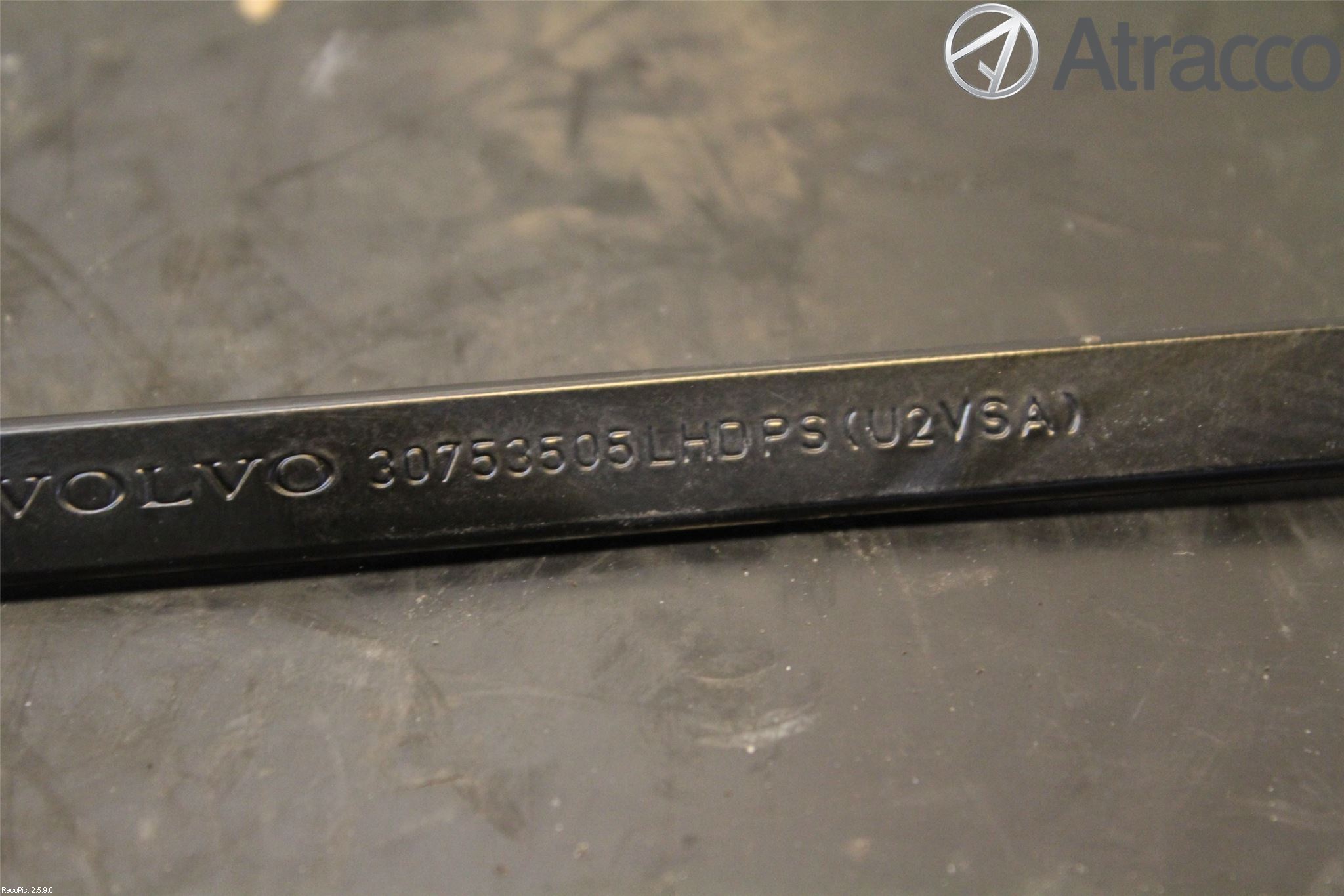 Volvo S60 11-13 Viskerarm-Armer Frontrute