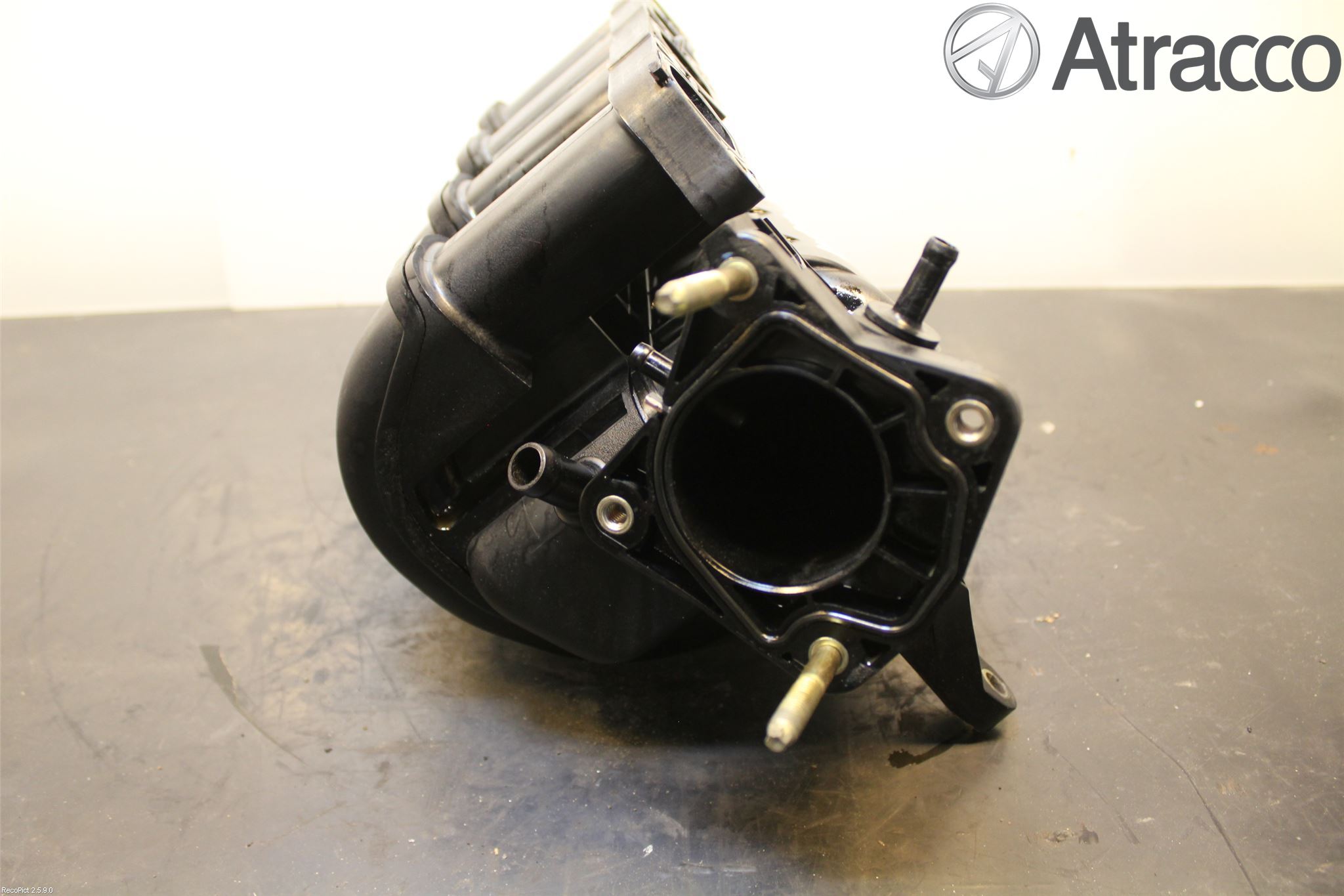 Toyota AVENSIS 98-02 Innsugningsmanifold