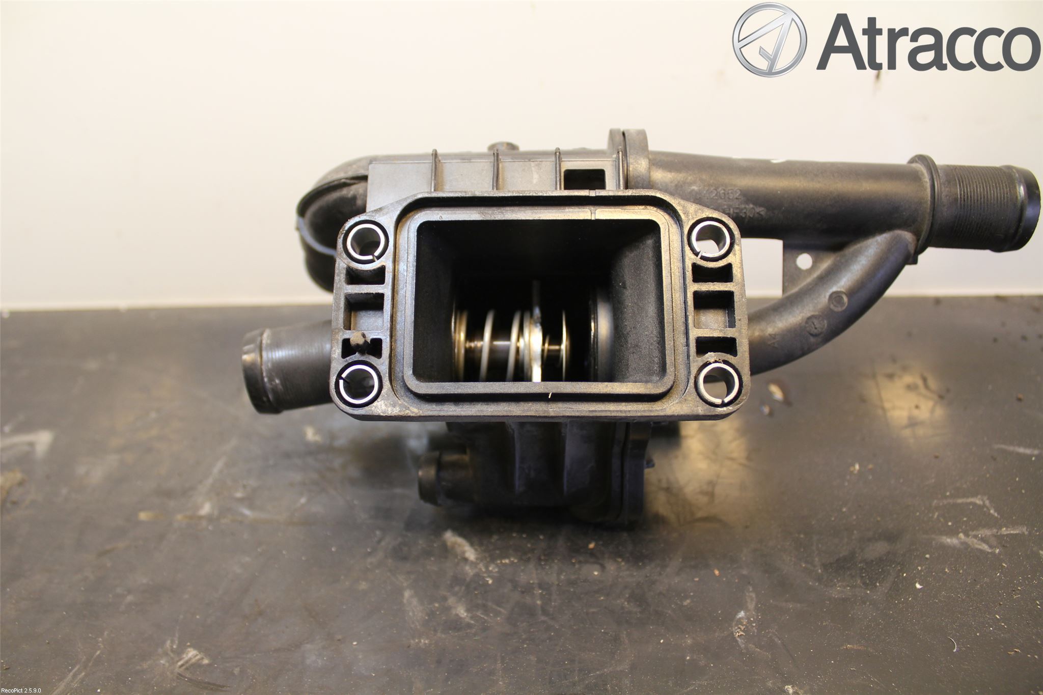 Volvo S60 11-13 Termostathus - Lokk