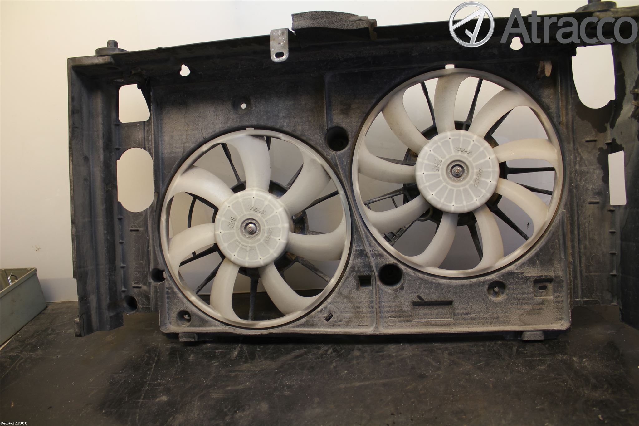 Toyota PRIUS+ ZVW40 12-20 Kjølevifte Elektrisk