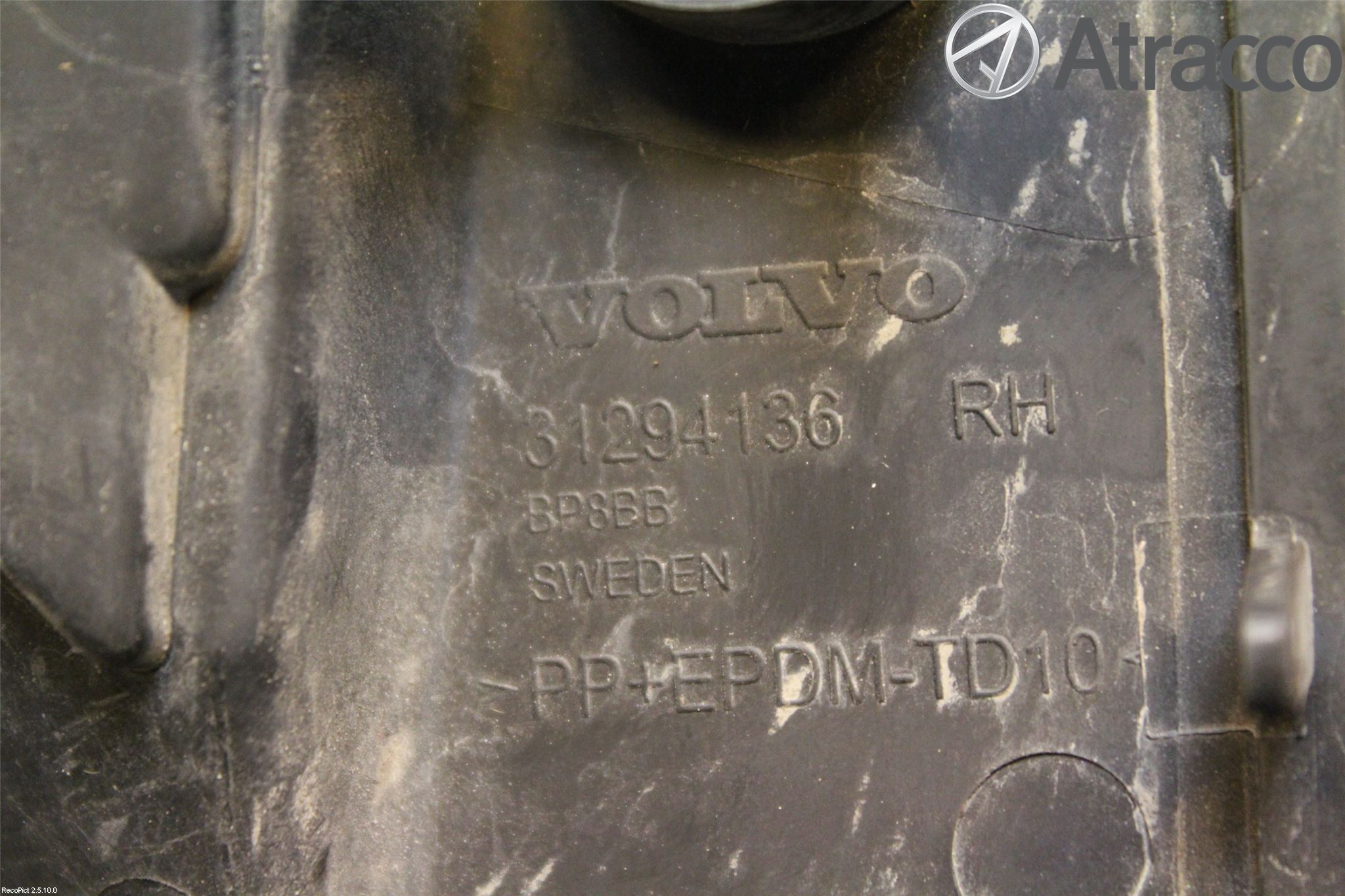 Volvo V60 11-13 Grilldel Høyre