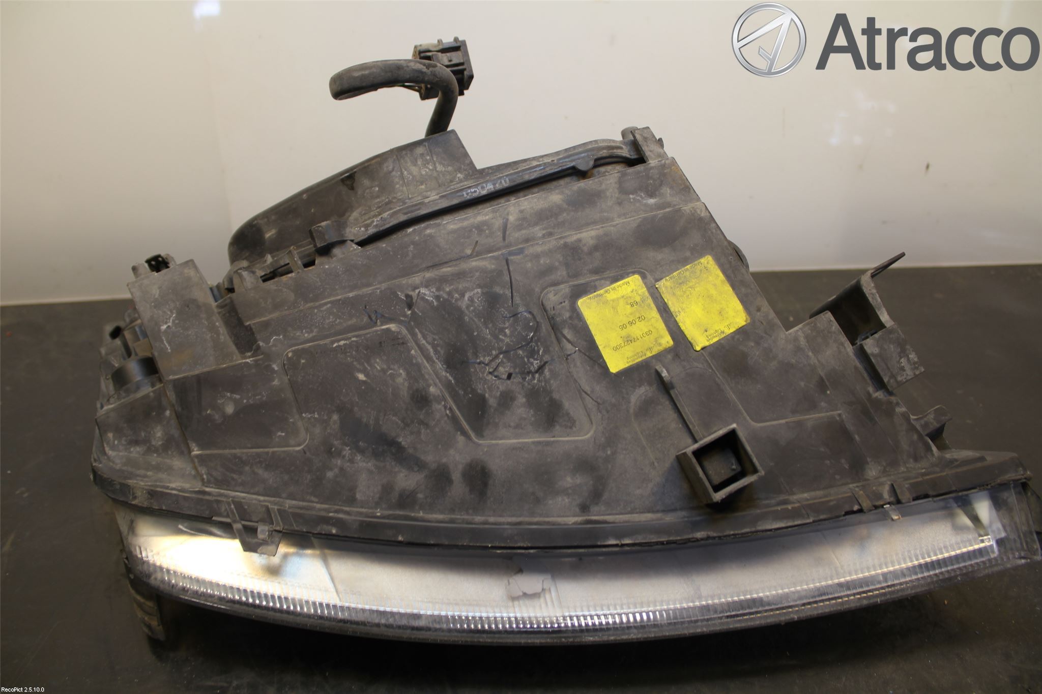 Ford MONDEO     01-06 Frontlykt Venstre