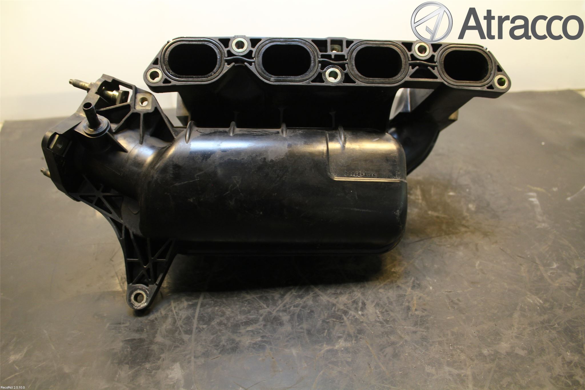 Toyota AVENSIS 98-02 Innsugningsmanifold