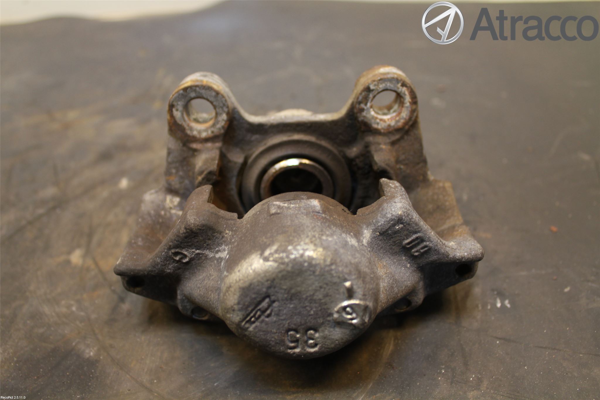 Saab 900      94-98 Bremsecaliper Bak Høyre