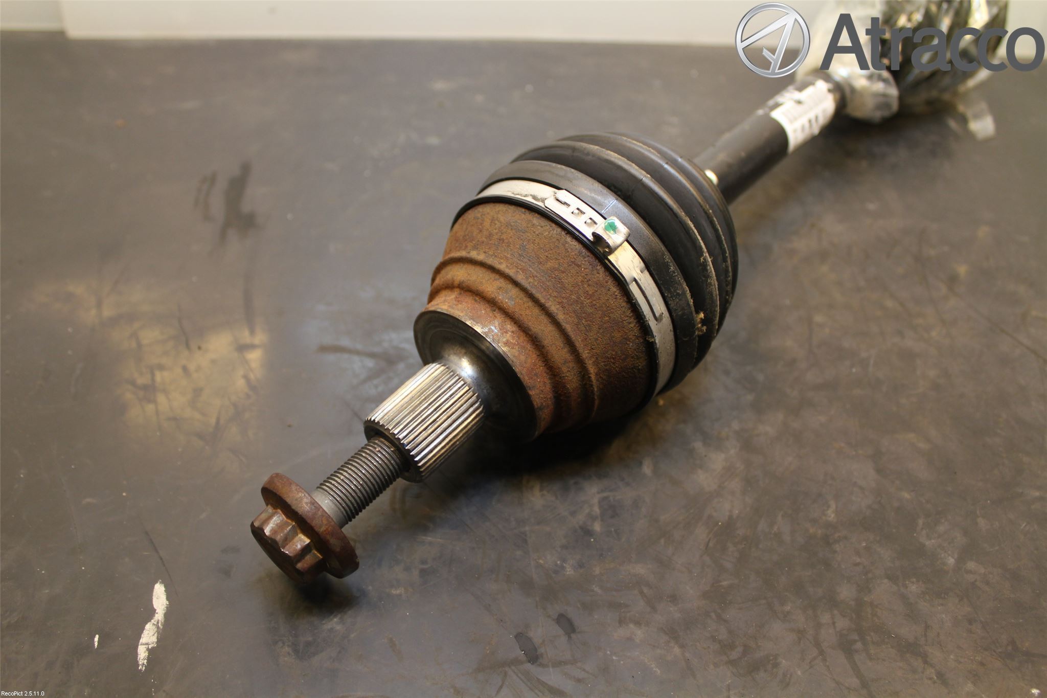 Volkswagen VW GOLF VI 09-13 Drivaksel Foran Kompl Venstre