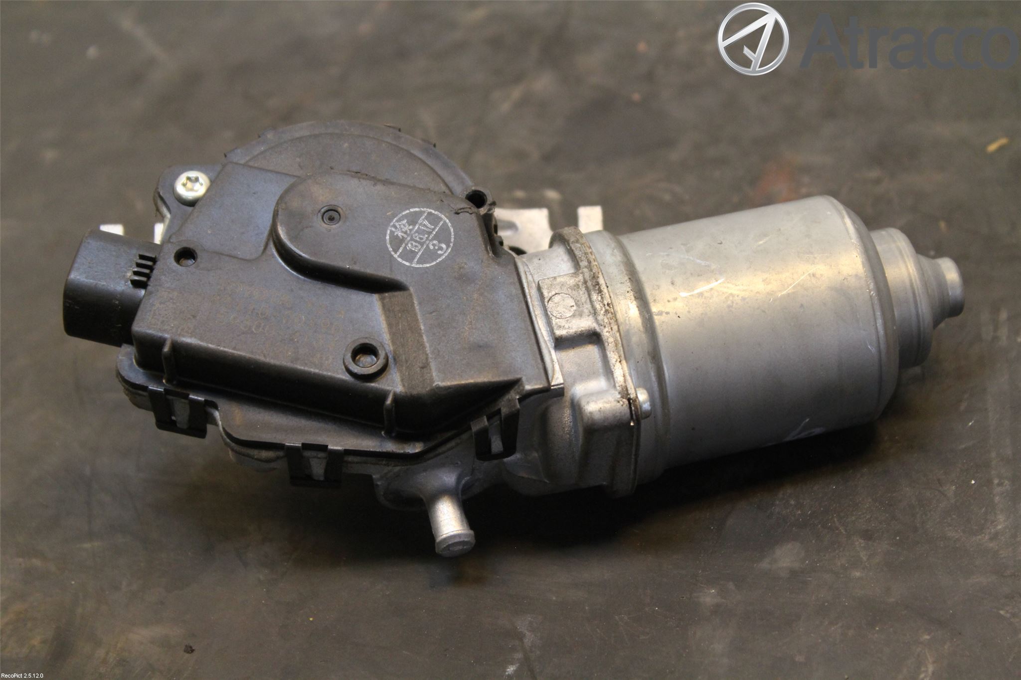 Toyota YARIS XP130 12-14 Viskermotor Frontrute