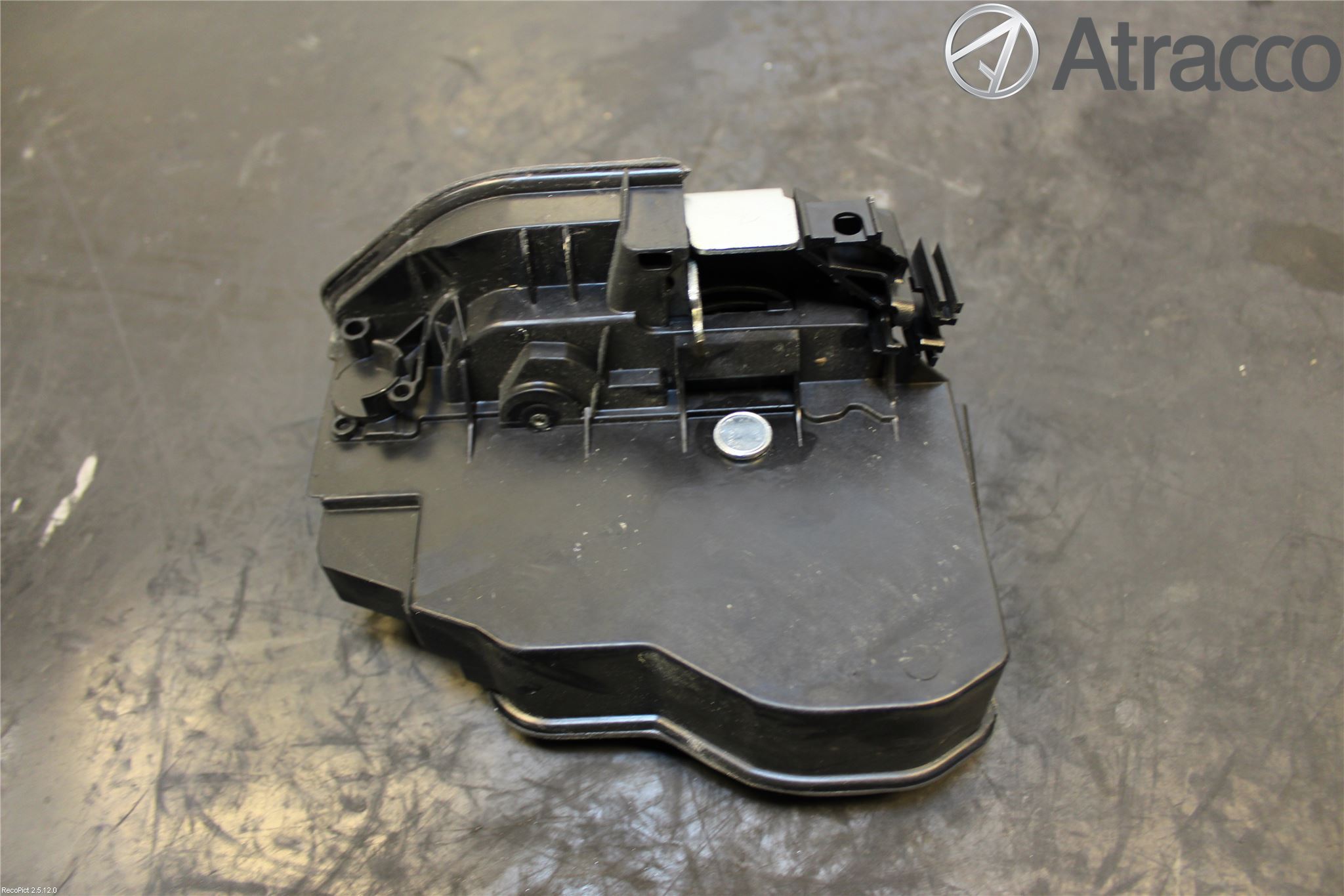 BMW 5 F10/F11/F18 09-17 Dørlås - Låsekasse
