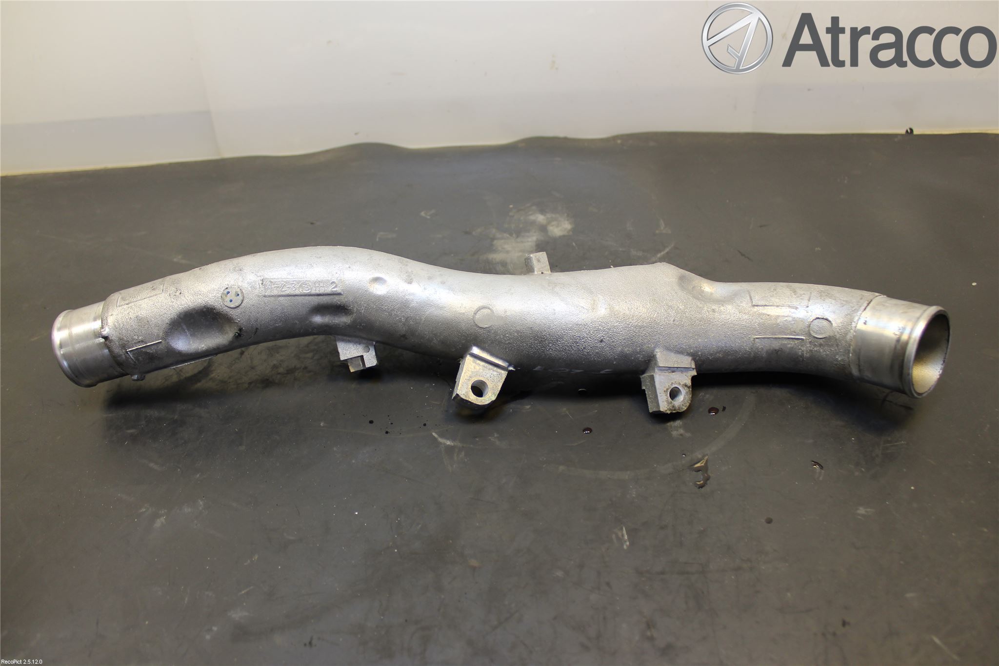 Toyota AVENSIS 09-15 Intercooler Rør-Slange