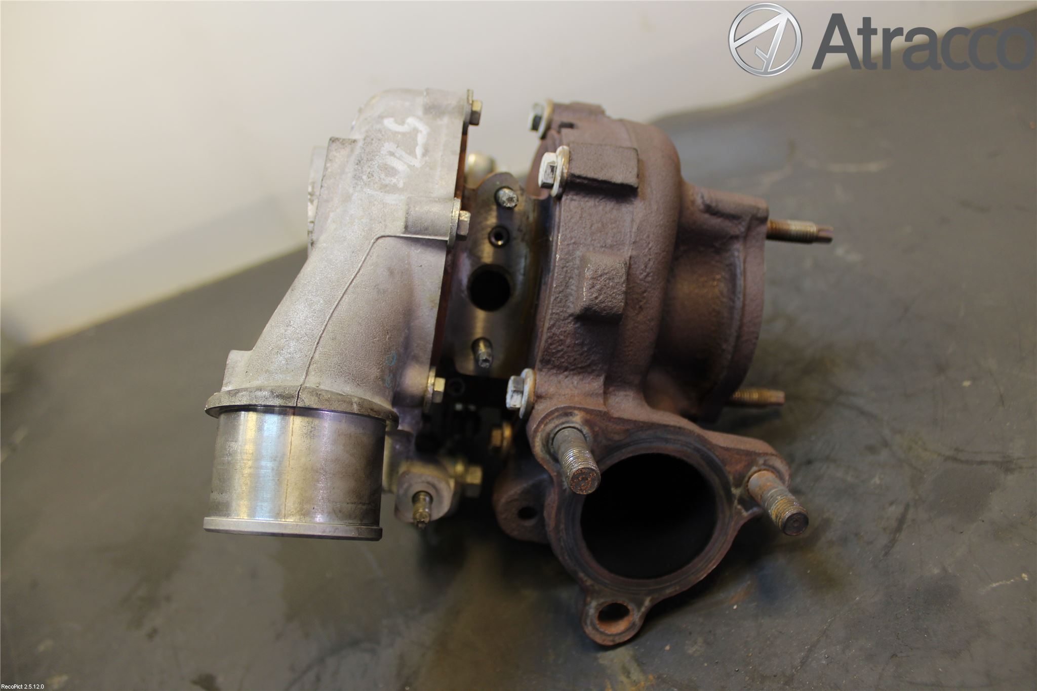 Toyota AVENSIS 09-15 Turboaggregat