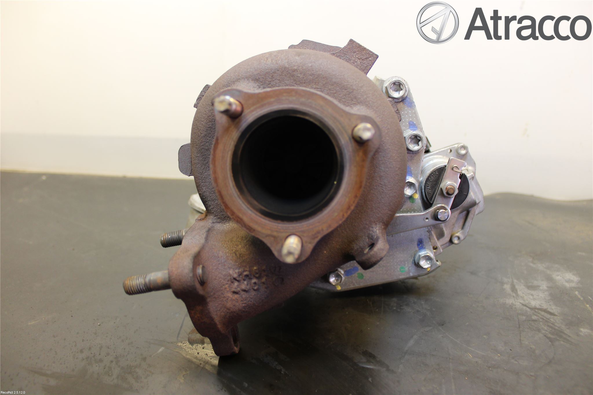 Toyota AVENSIS 09-15 Turboaggregat