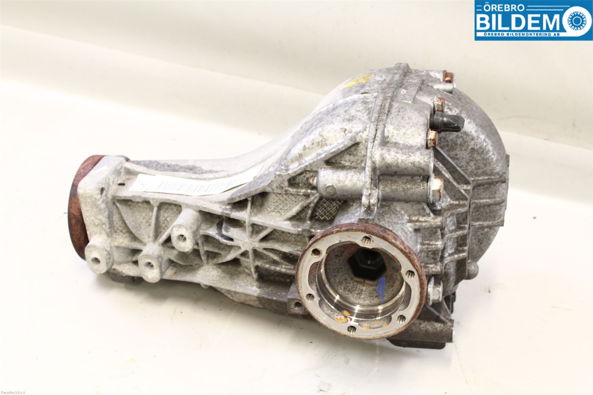 Audi A4/S4 08-11 Bakaksel Kardang Bak -Diff