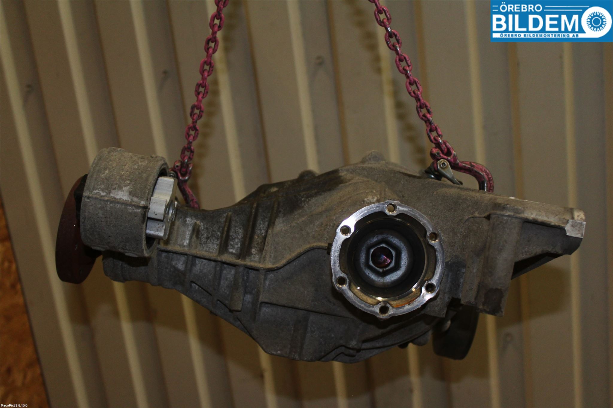 Audi A4/S4 B9 16-19 Bakaksel Kardang Bak -Diff