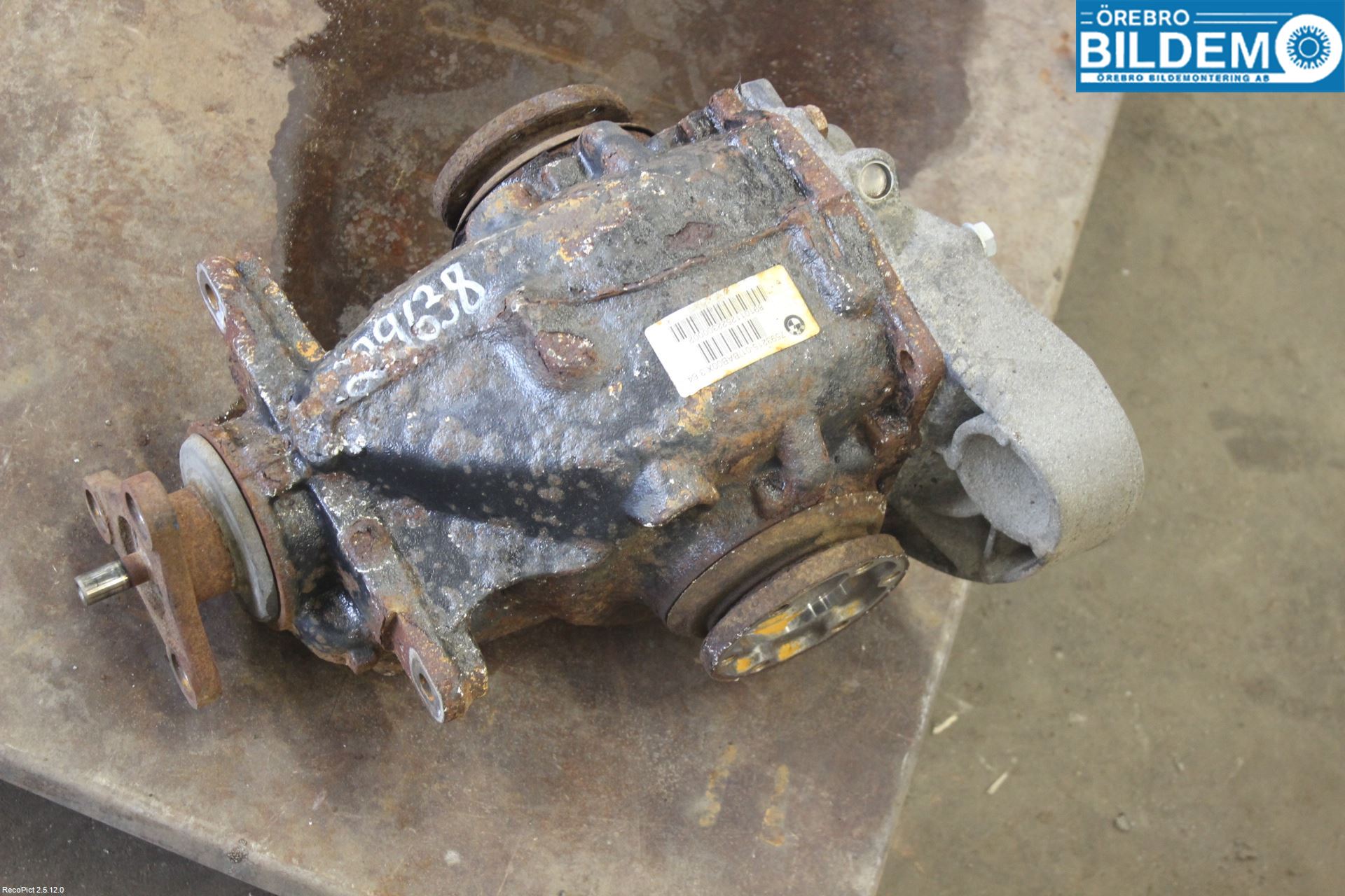 BMW X1 E84 10-15 Bakaksel Kardang Bak -Diff