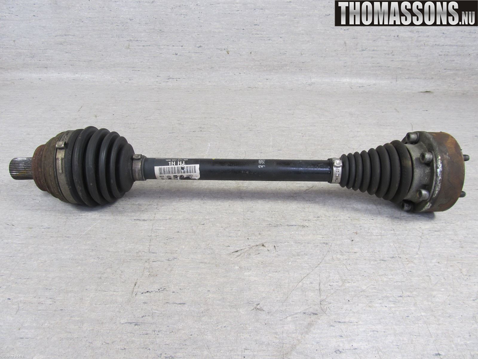 Volkswagen VW PASSAT 05-11 Drivaksel Foran Kompl Venstre