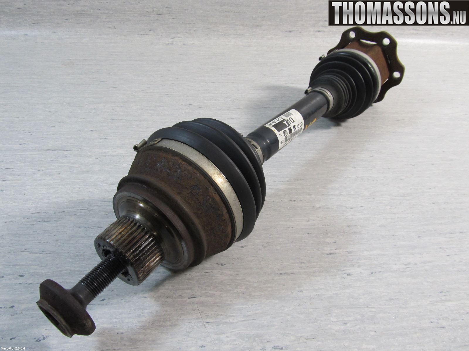 Audi A4/S4 08-11 Drivaksel Foran Kompl  V = H
