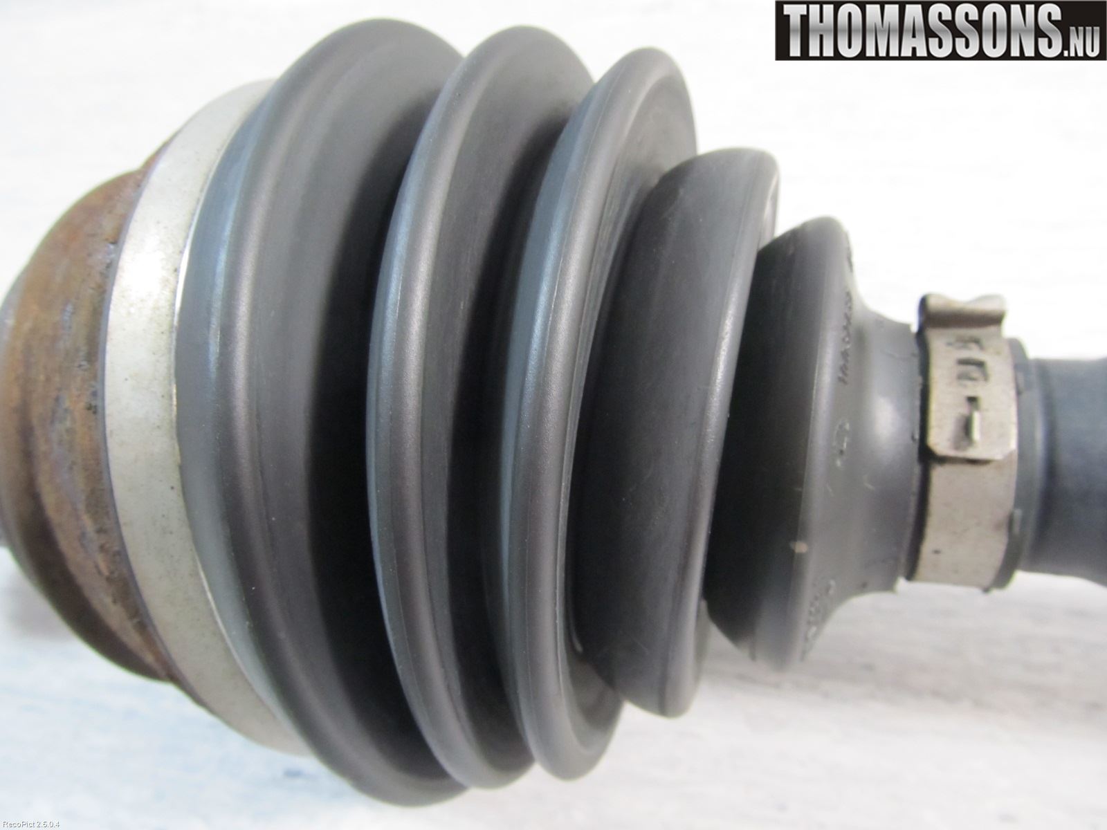 Audi A4/S4 08-11 Drivaksel Foran Kompl  V = H
