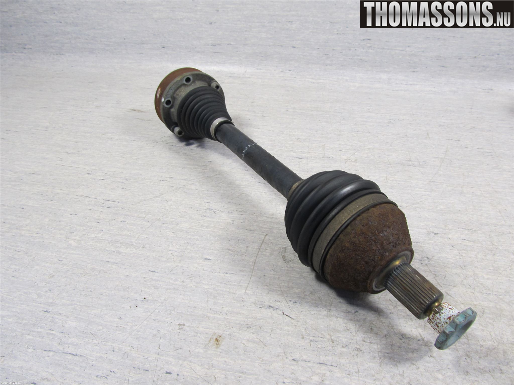 Volkswagen VW POLO 10-17 Drivaksel Foran Kompl Venstre