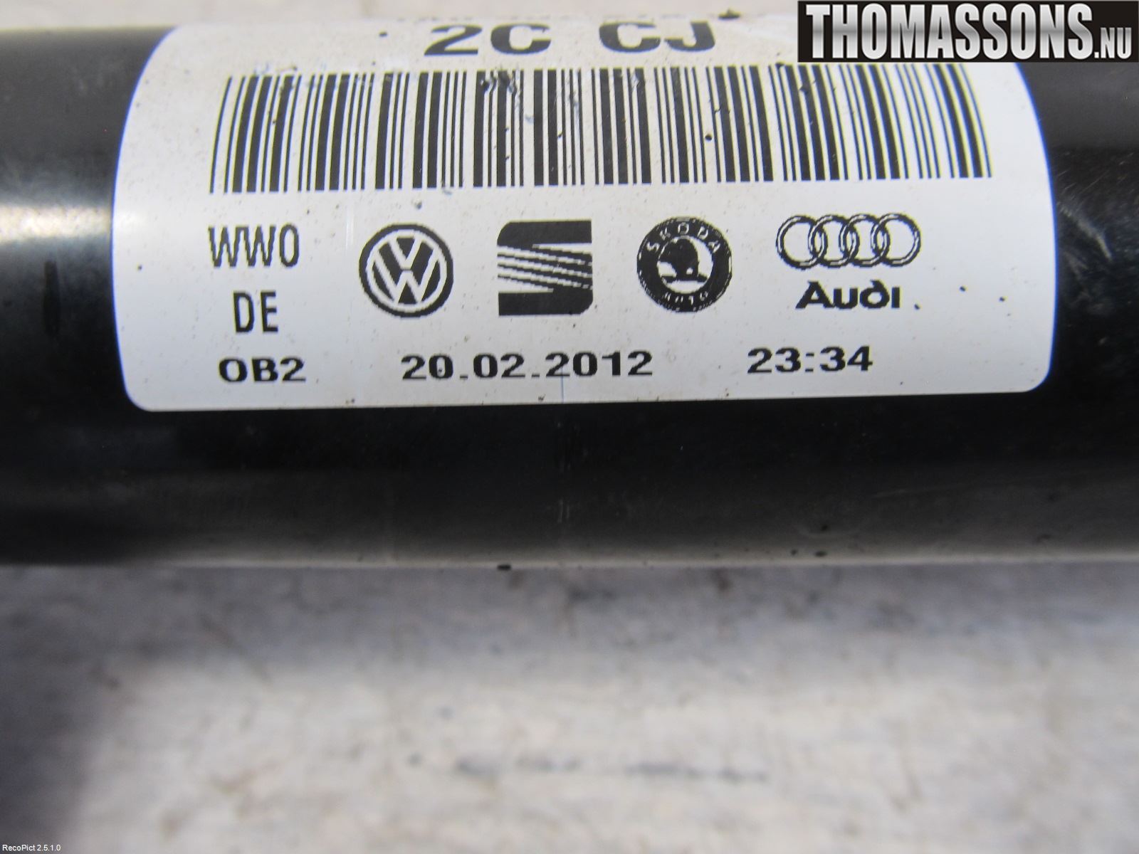 Volkswagen VW GOLF VI 09-13 Drivaksel Foran Kompl Venstre