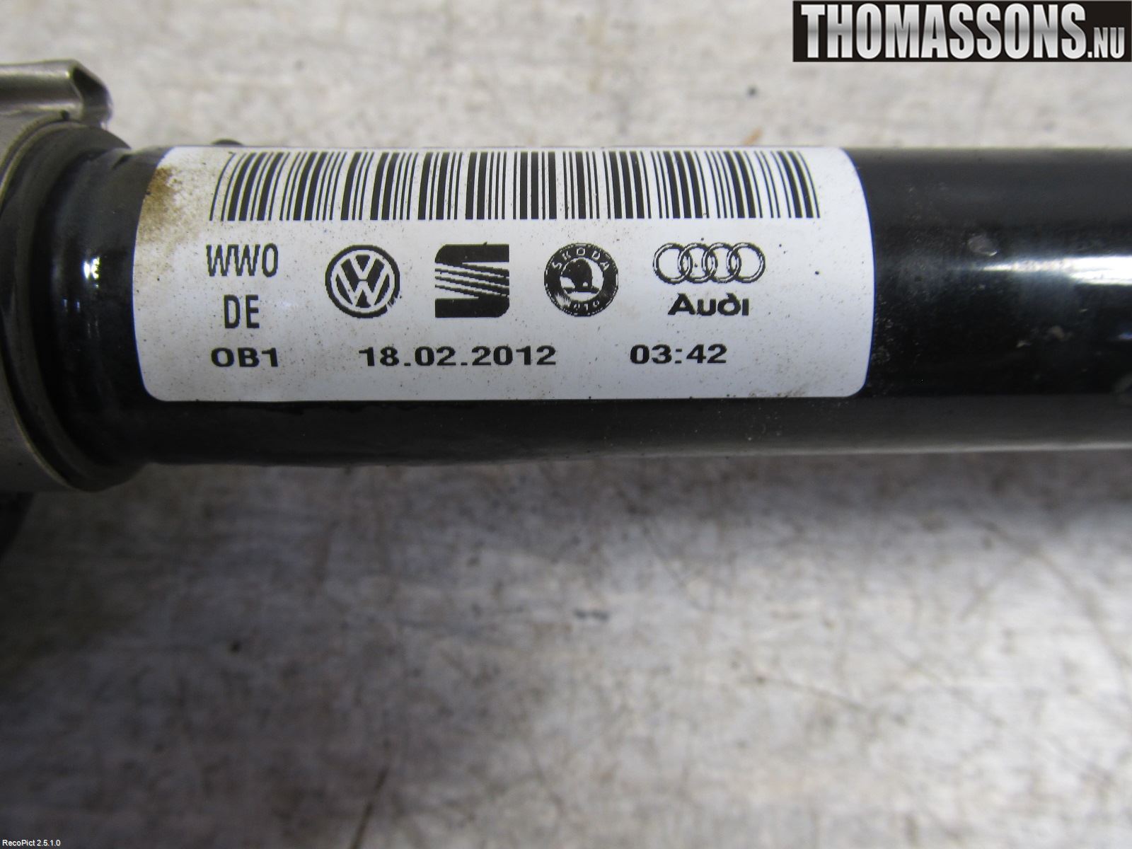 Volkswagen VW GOLF VI 09-13 Drivaksel Foran Kompl Høyre