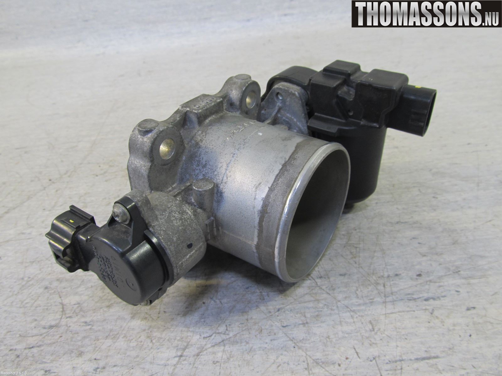 Toyota HILUX 05-16 Inns Spjeldhus