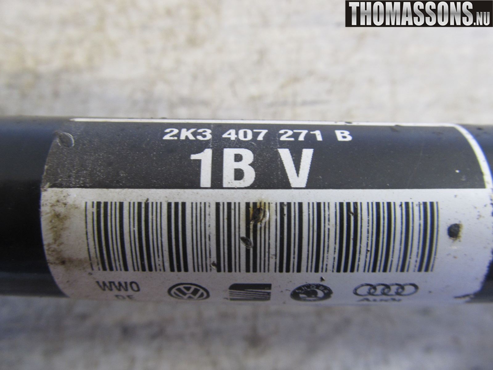 Volkswagen VW CADDY      04-10 Drivaksel Foran Kompl Venstre