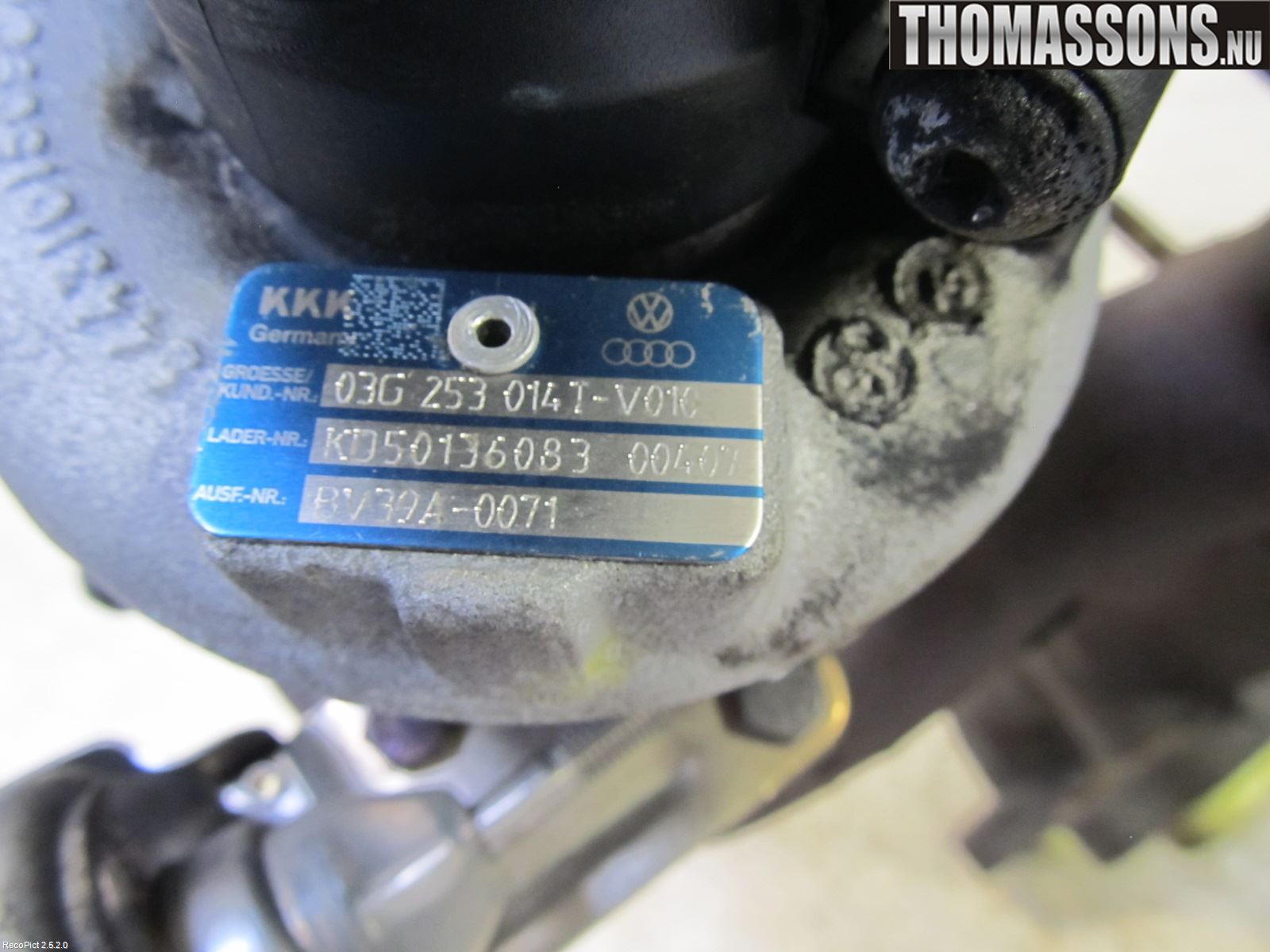 Volkswagen VW CADDY      04-10 Turboaggregat
