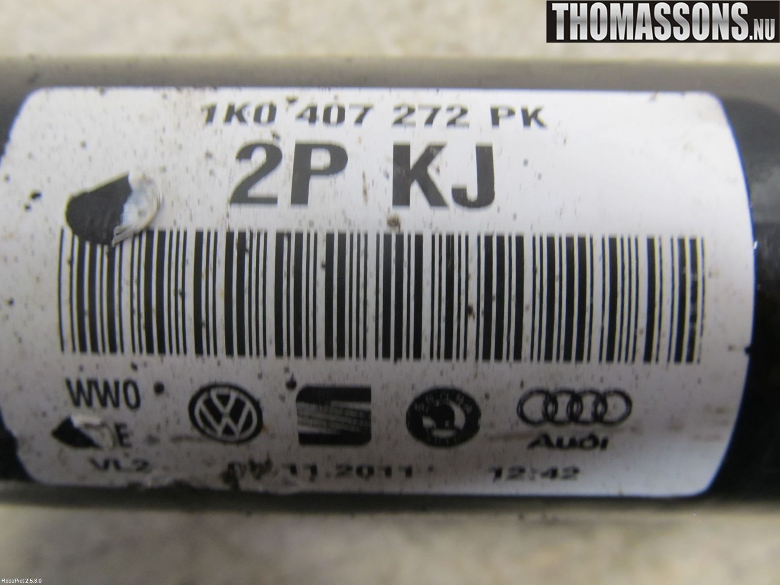 Volkswagen VW PASSAT 11-14 Drivaksel Foran Kompl Høyre