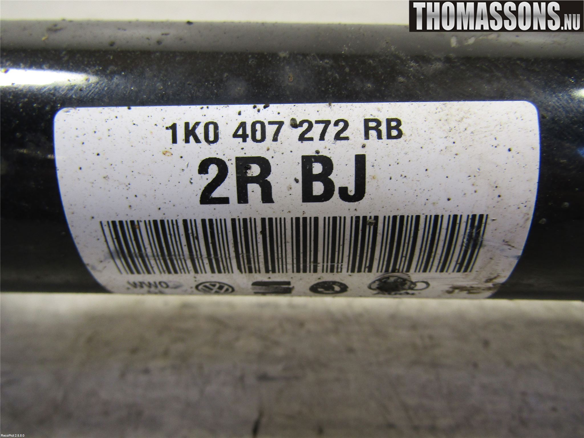 Volkswagen VW PASSAT 11-14 Drivaksel Foran Kompl Høyre