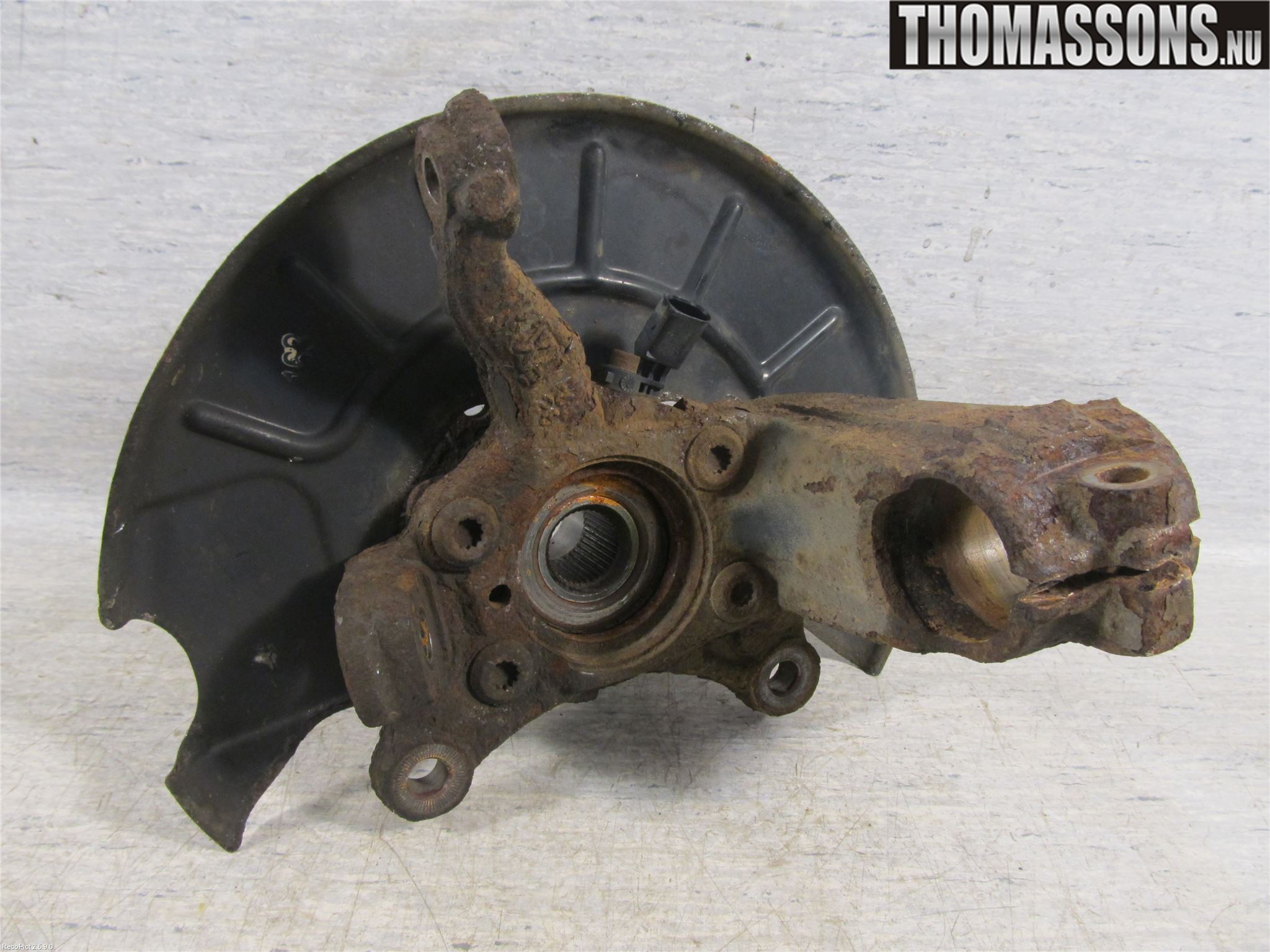 Volkswagen VW CADDY      04-10 Spindel Vf