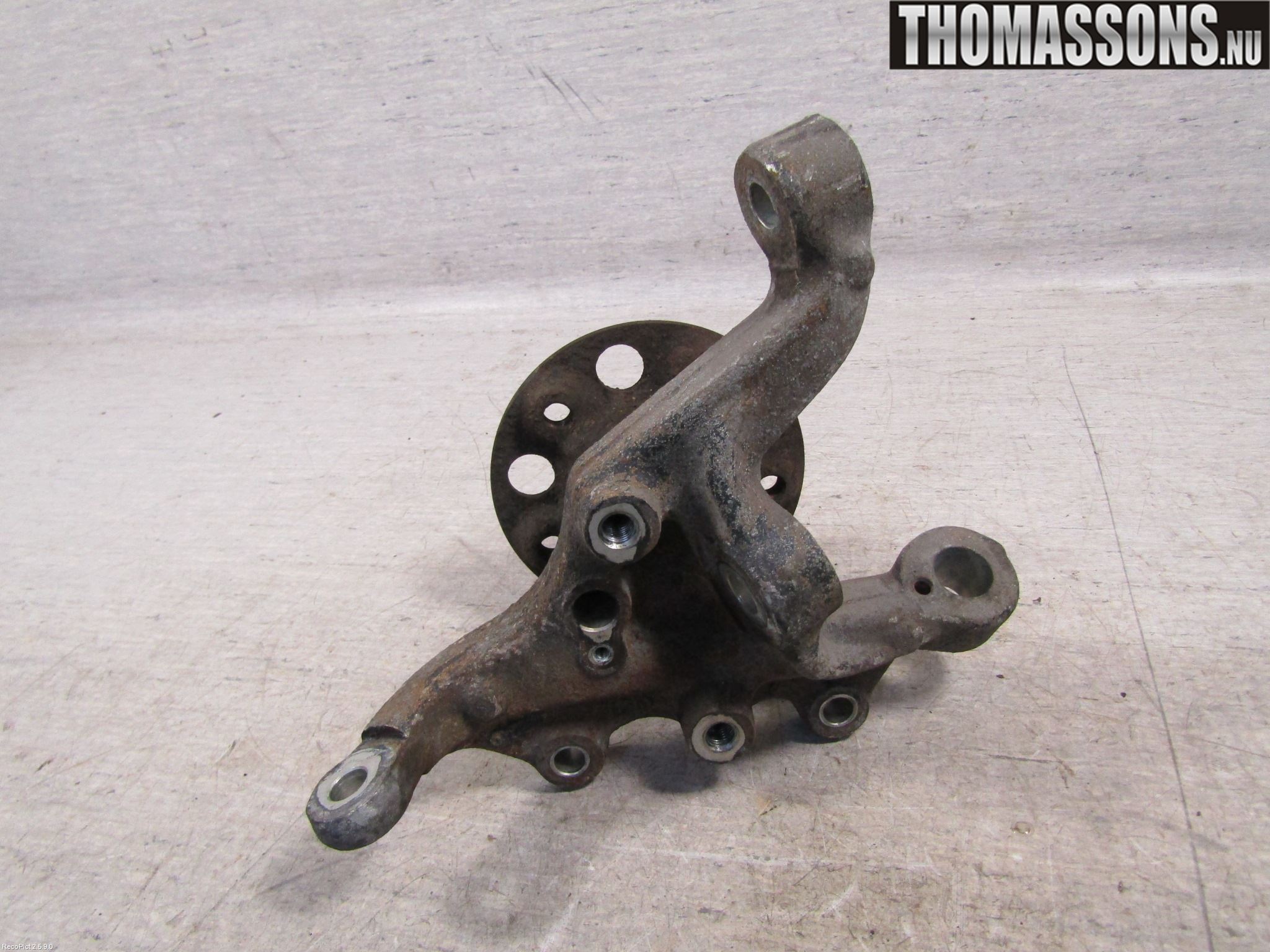 Mercedes-Benz MB E-KLASS (W212) 09-16 Spindel Vf