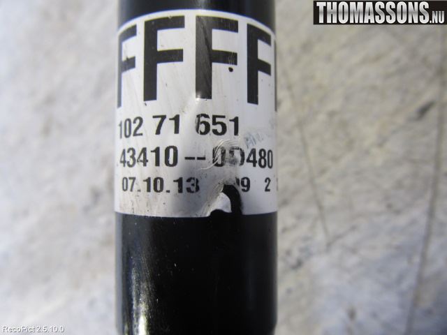 Toyota YARIS XP130 12-14 Drivaksel Foran Kompl Høyre